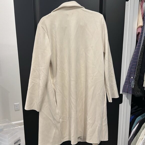 Zara Cream Trench Coat with Classic Lapel - Picture 3 of 3